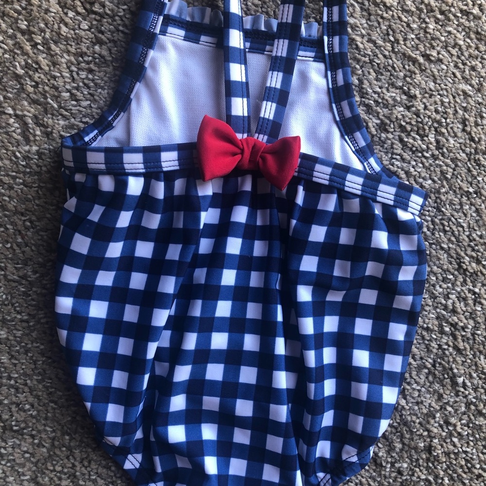 Swimsuits - Picture 8 of 8
